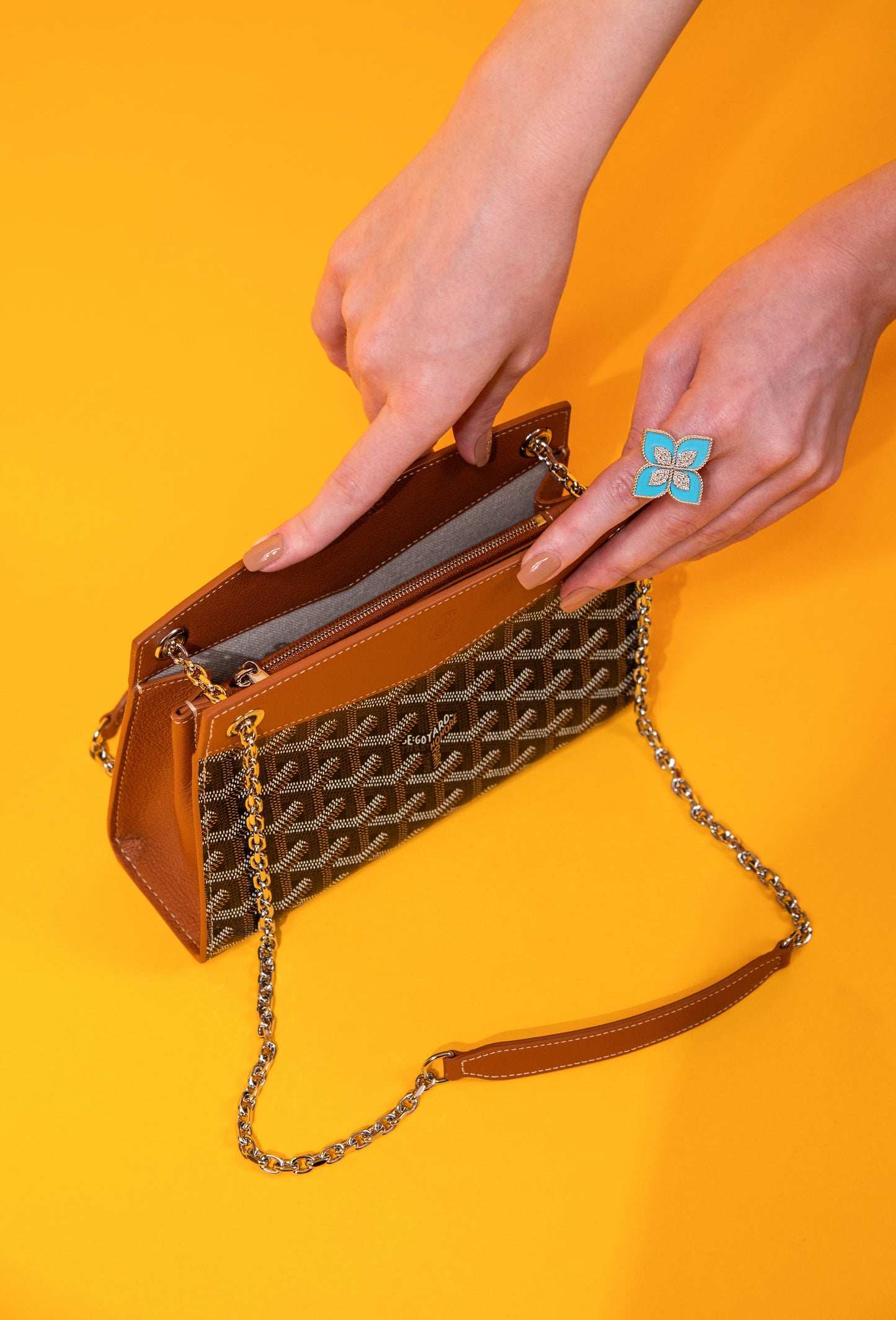 Goyard Rouette Structuré Mini Tan/Black Bag with Roberto Coin Princess Flower Turquoise Ring
