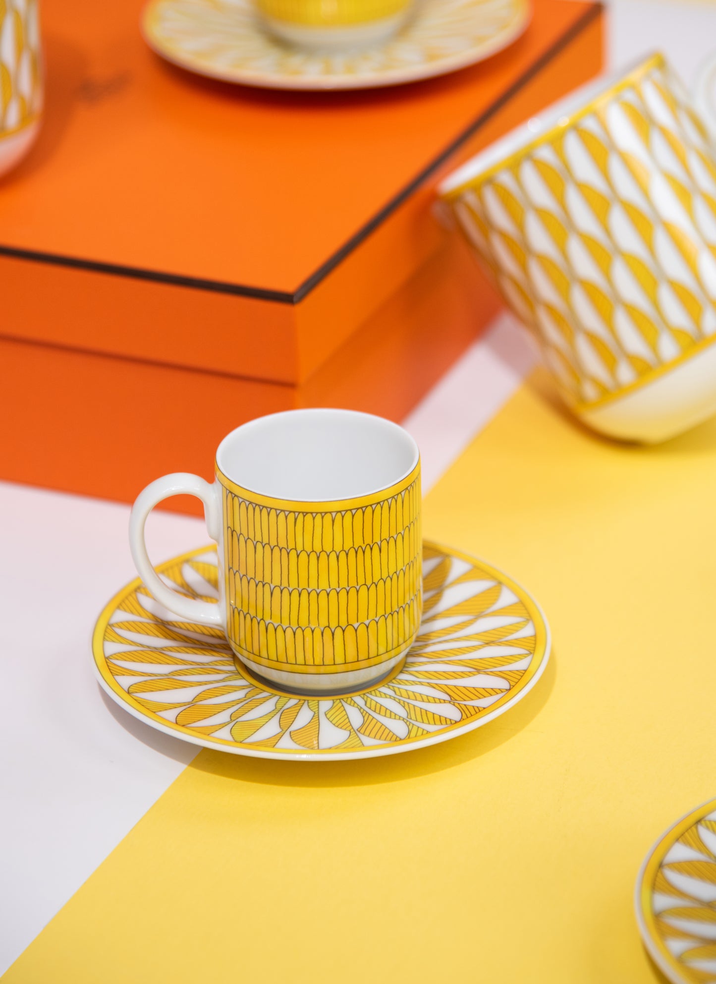 Hermès Soleil Tea Set in Yellow/White