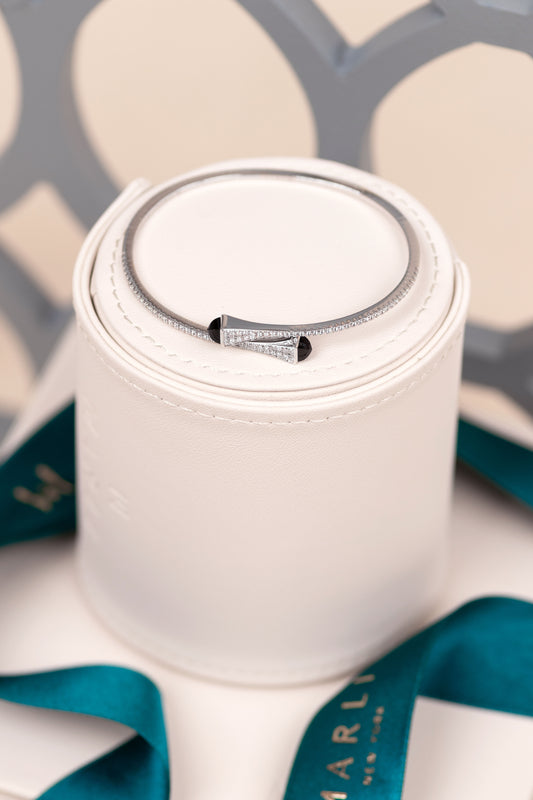 Marli Cleo Bangle in White Gold Diamond/Onyx