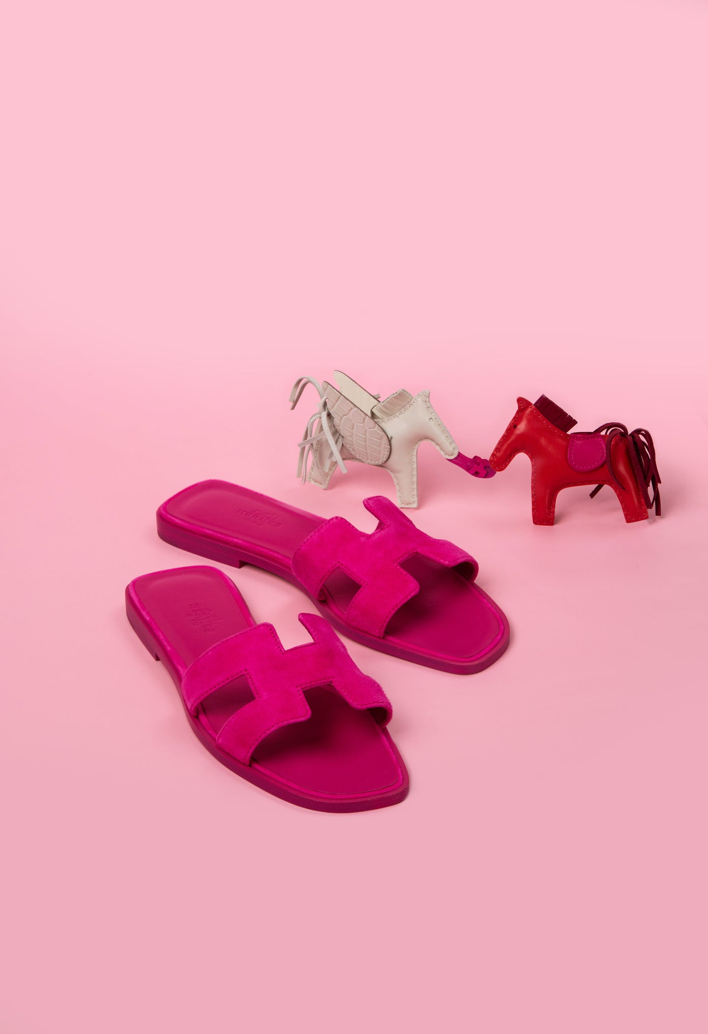 Hermès Oran Fuchisa Sandals