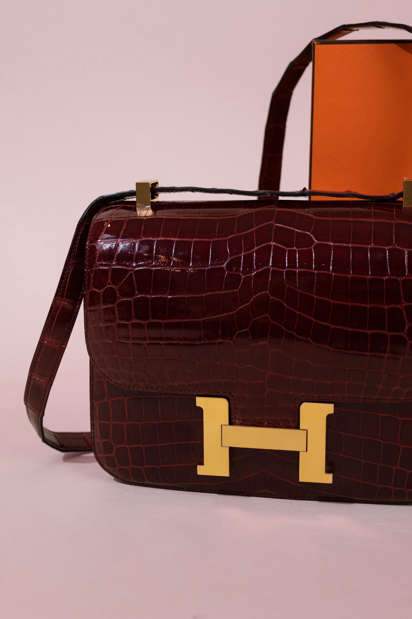 Hermès Constance 24 Crocodile in Rouge H GHW