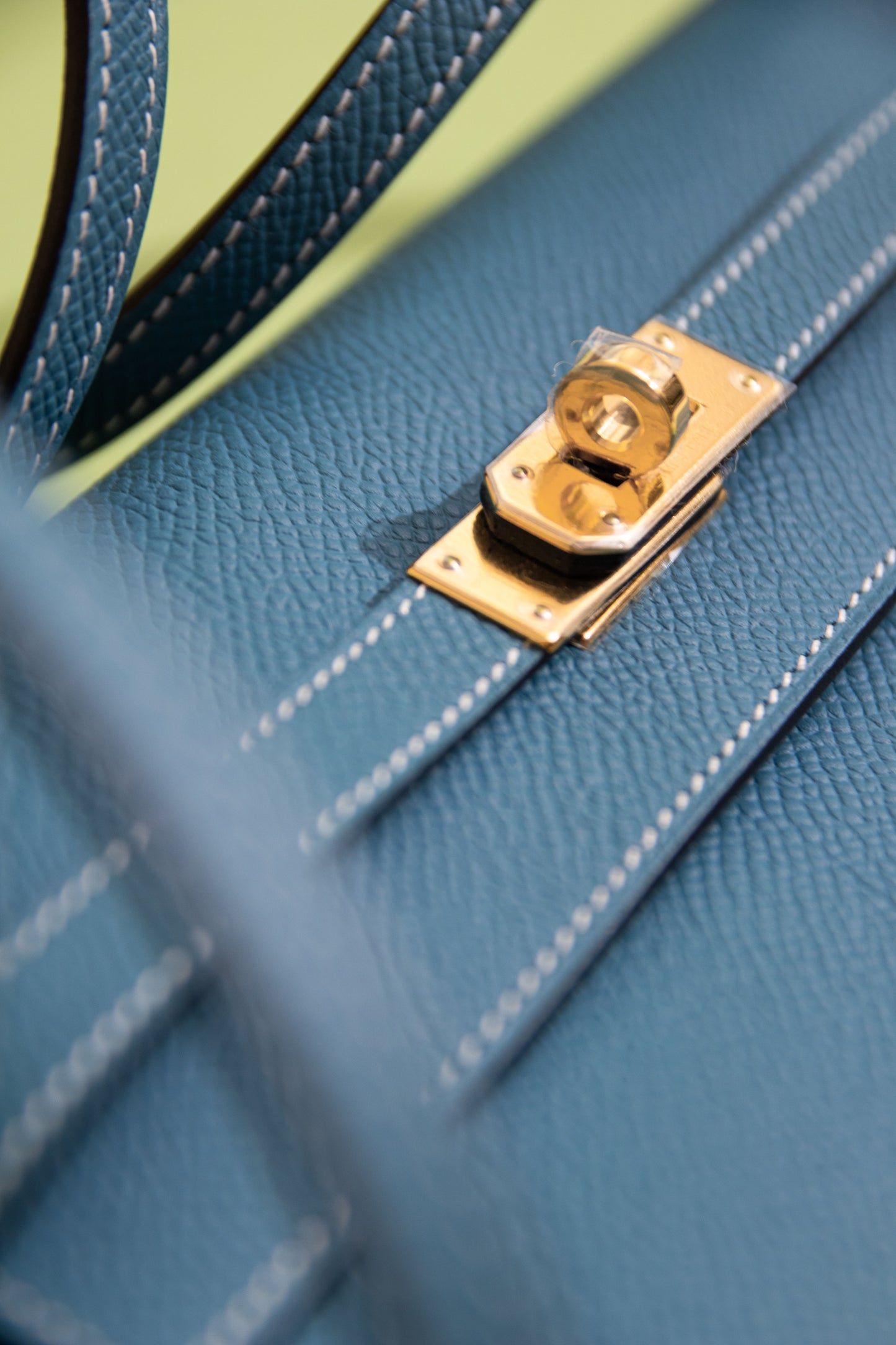 Hermès Kelly Wallet To Go in Blue Jean GHW