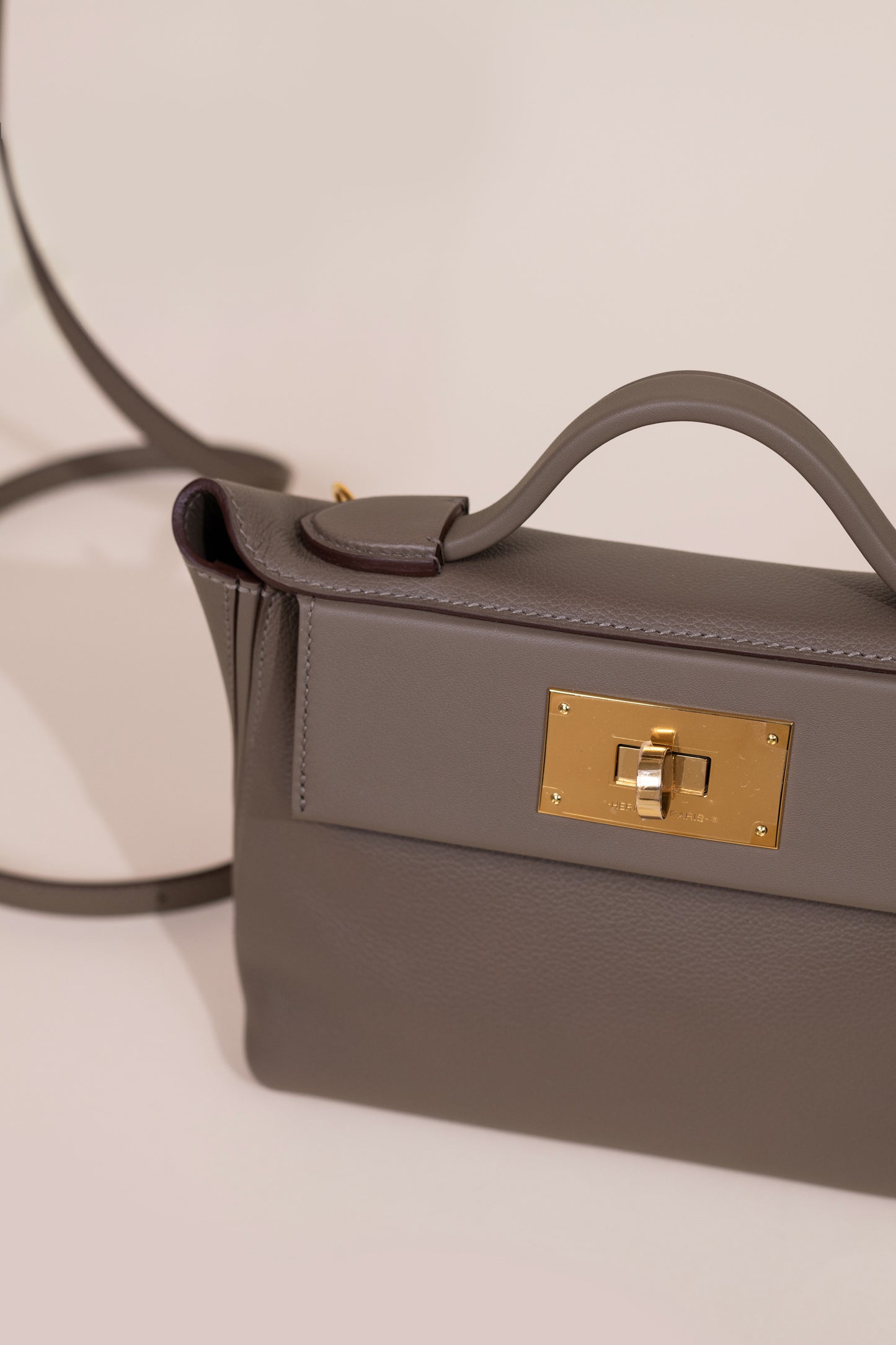 Hermès Mini 24/24 in Etoupe GHW
