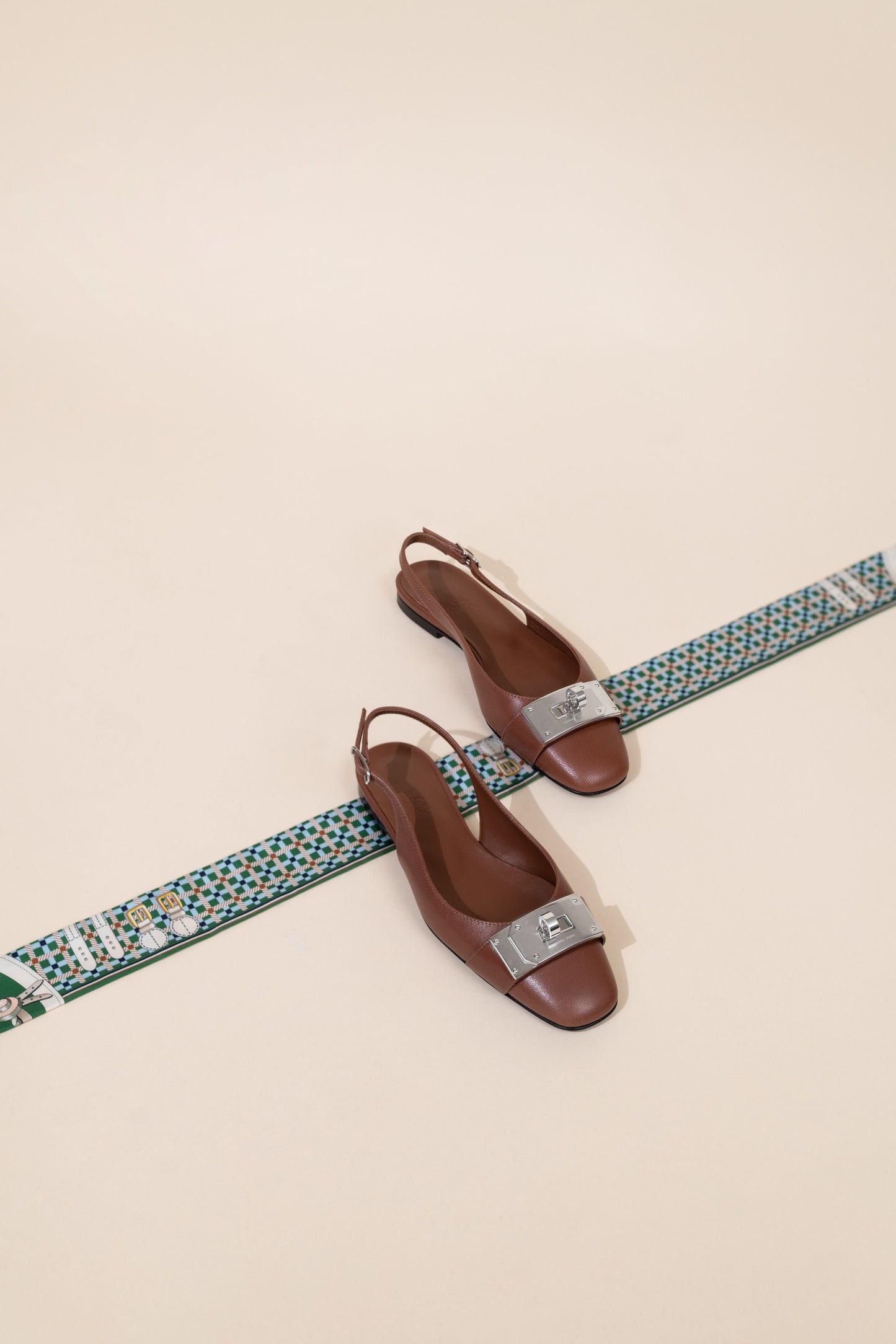 Hermès Innocente Slingback in Gold PHW