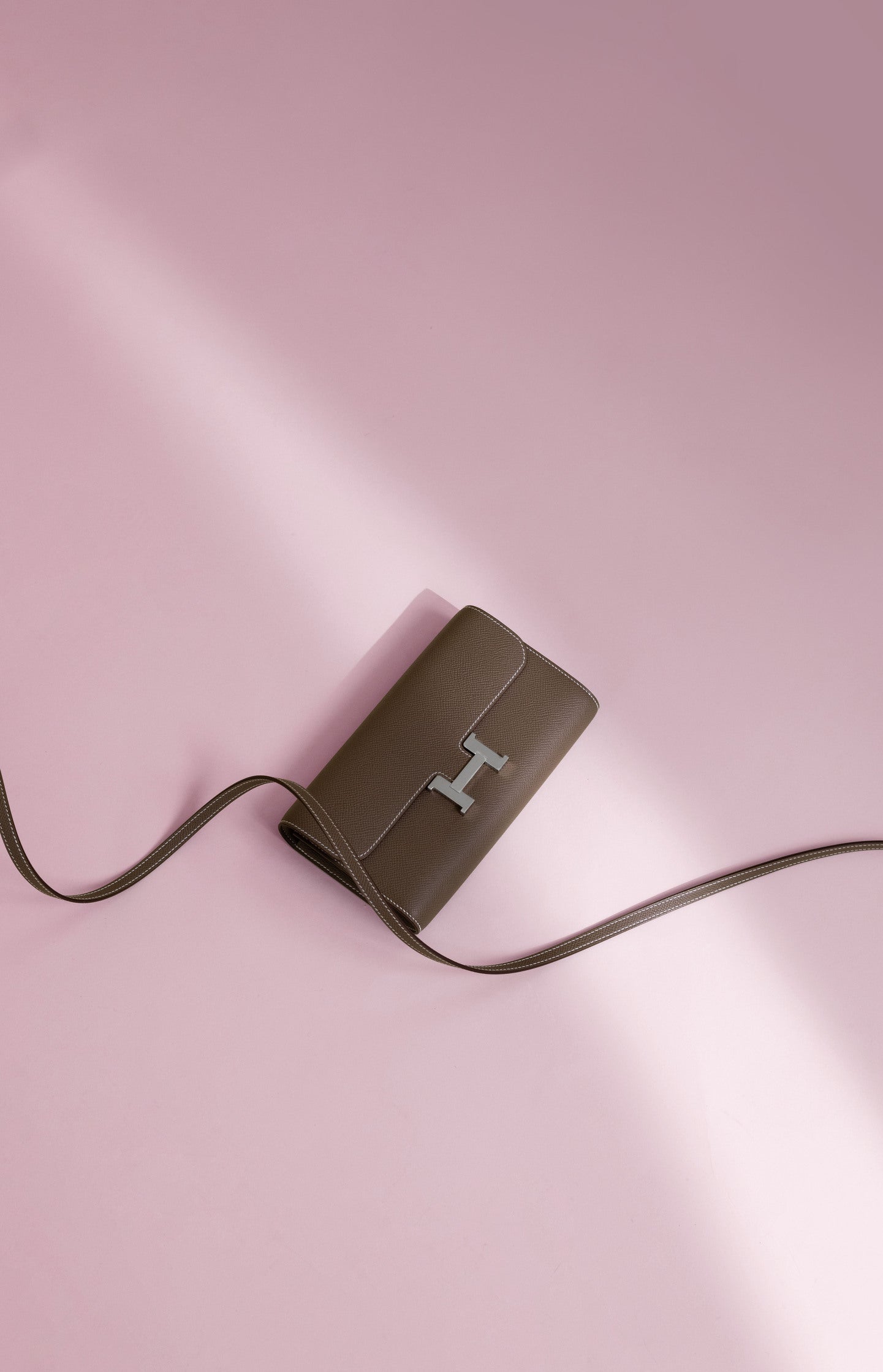 Hermès Constance Wallet To Go in Etoupe PHW