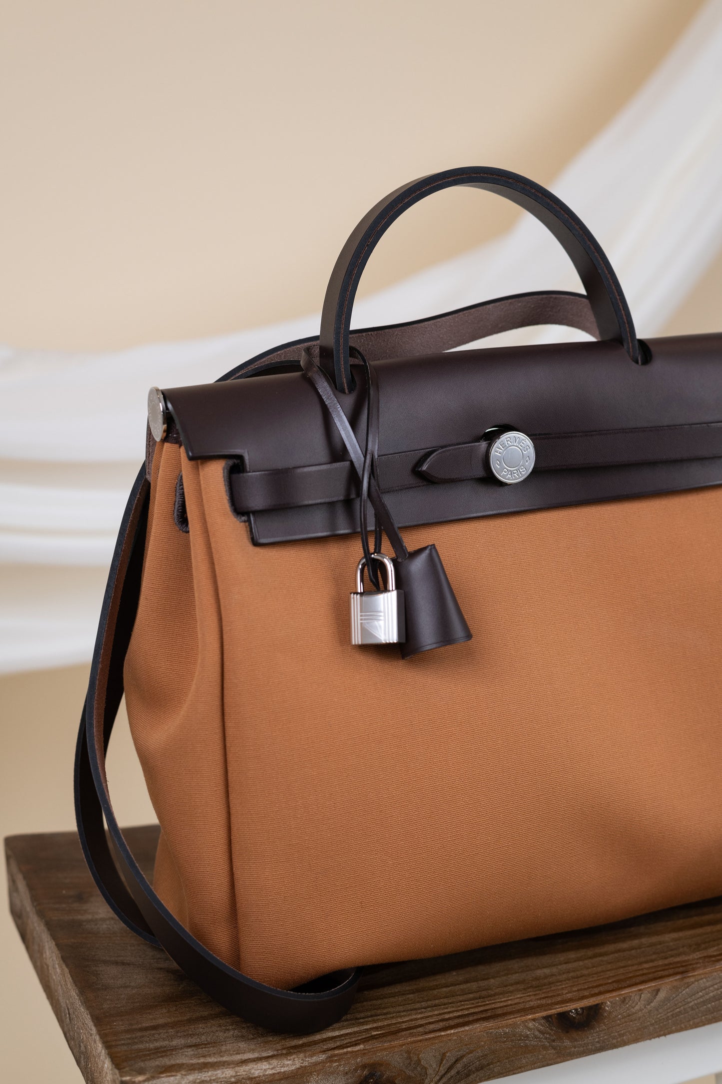 Hermès Herbag 31 Zip Retourne in Dune - Etoupe/Ebene