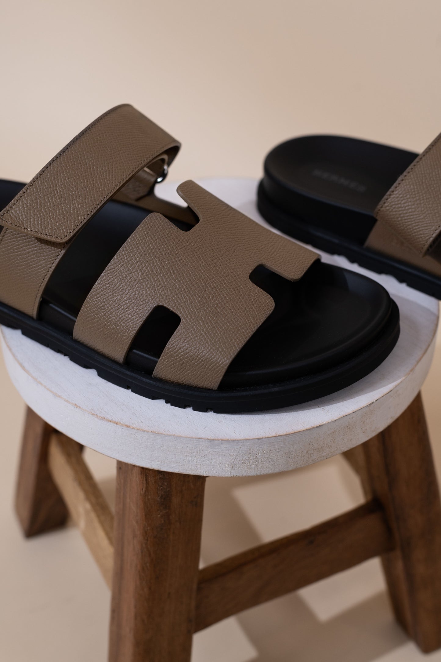 Hermès Chypre Sandals in Etoupe