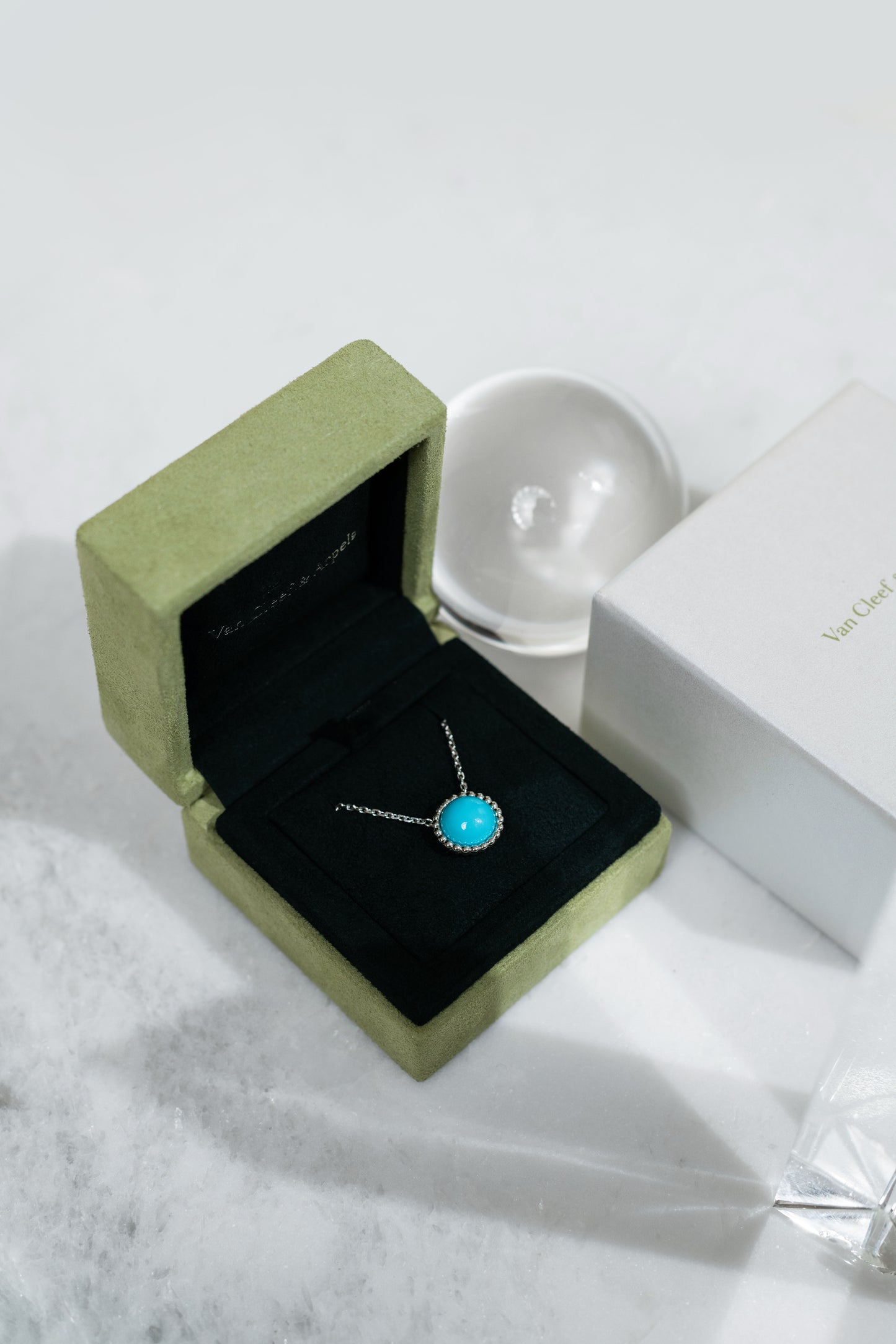Van Cleef & Arpels Perlée Couleurs Pendant in White Gold/Turquoise
