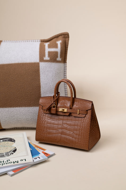 Hermès Birkin 25 Matte Crocodile in Gold GHW