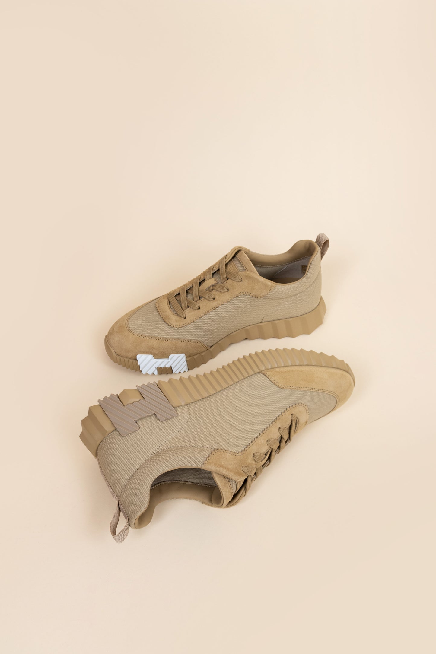 Hermès - Bouncing Sneakers in Beige