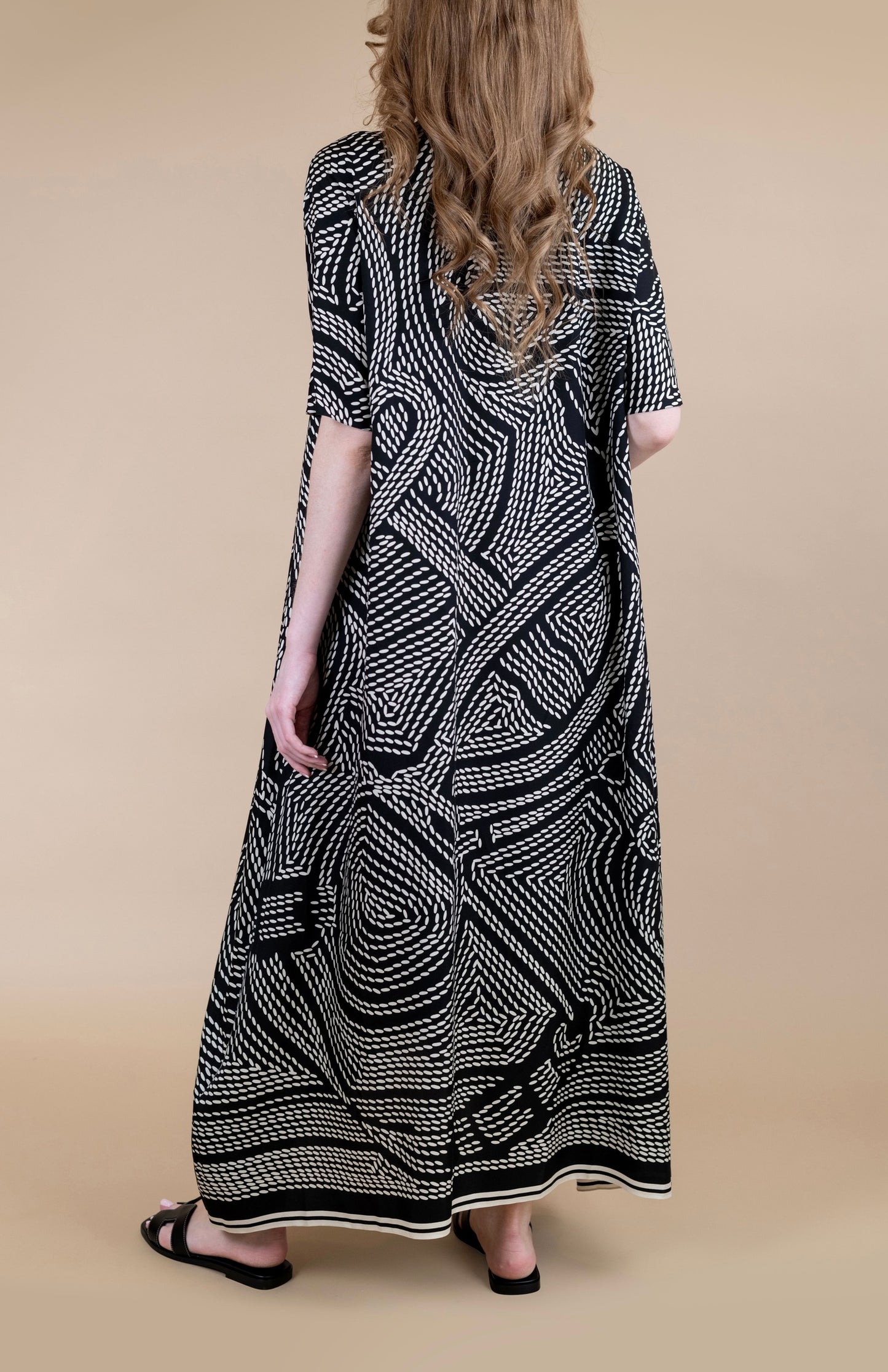Hermès Classic Caftan in Black