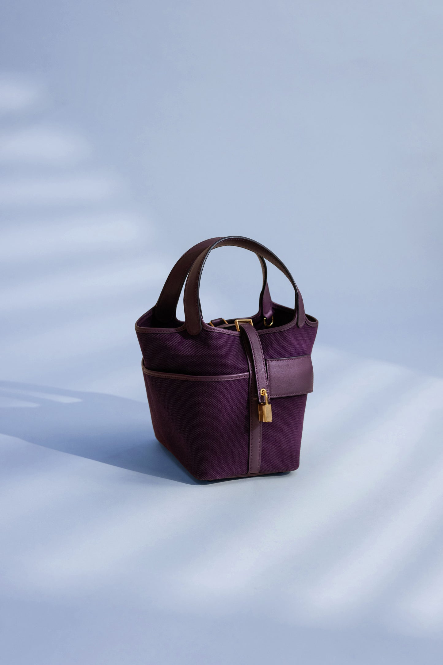 Hermès Picotin Cargo in Cassis GHW