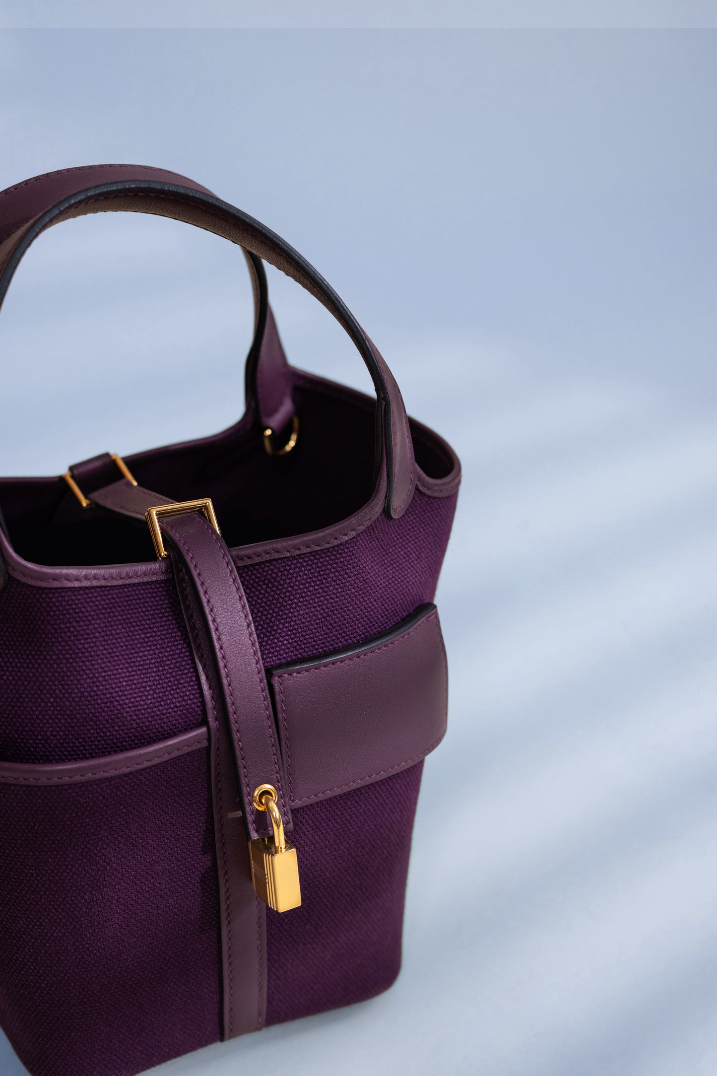 Hermès Picotin Cargo in Cassis GHW
