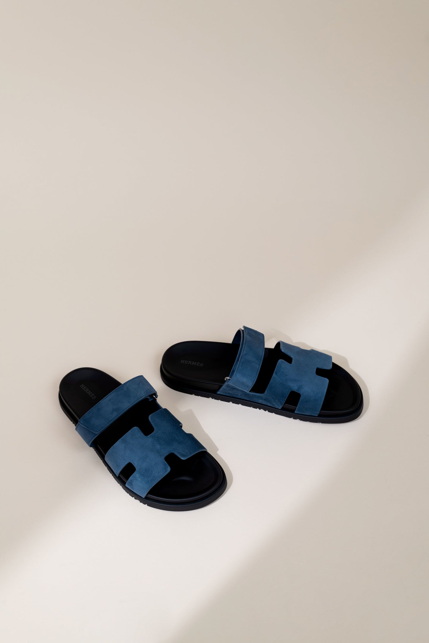 هيرميس شيبر صندل من جلد الغزال في Bleu Turquin