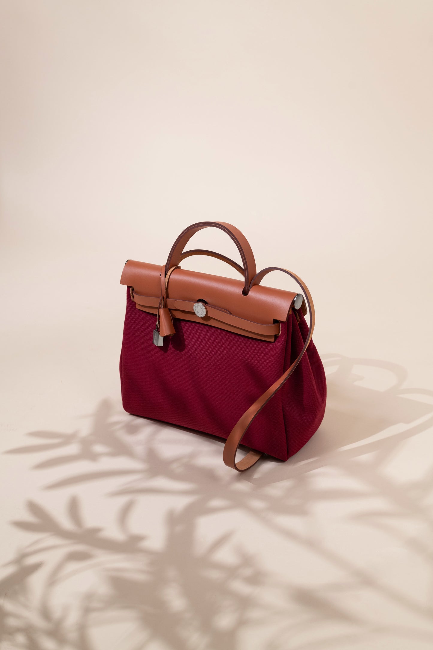 Hermès Herbag 31 in Fauve/Rouge Grenat