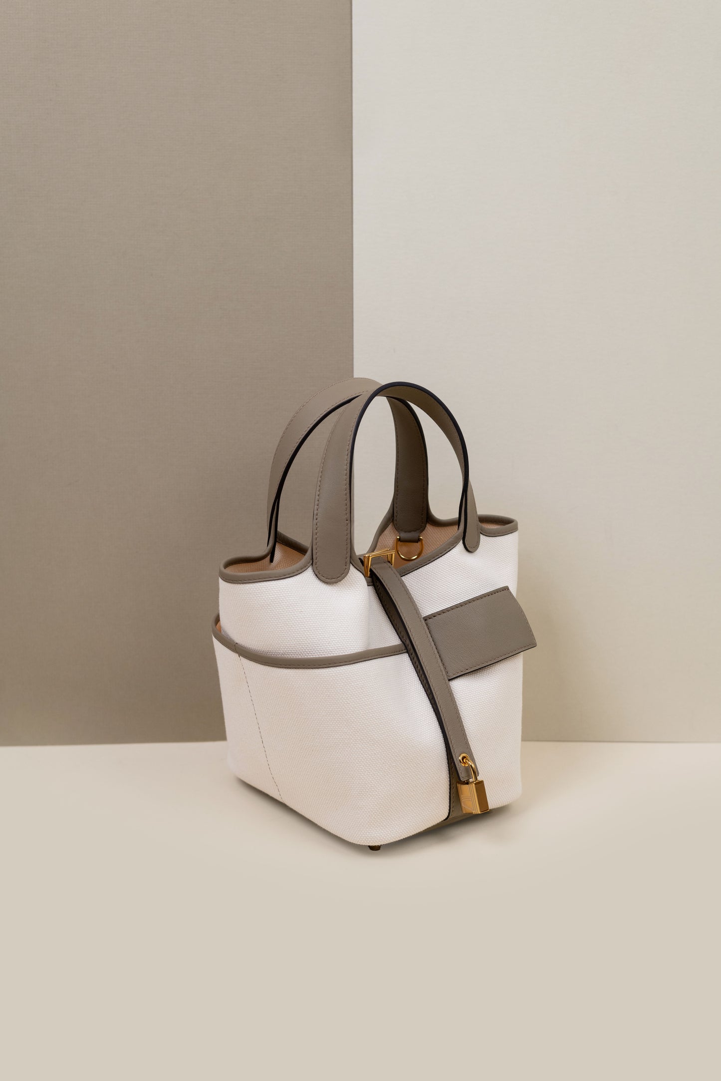 Hermès Picotin 18 Cargo in Ecru/Beige Marfa GHW