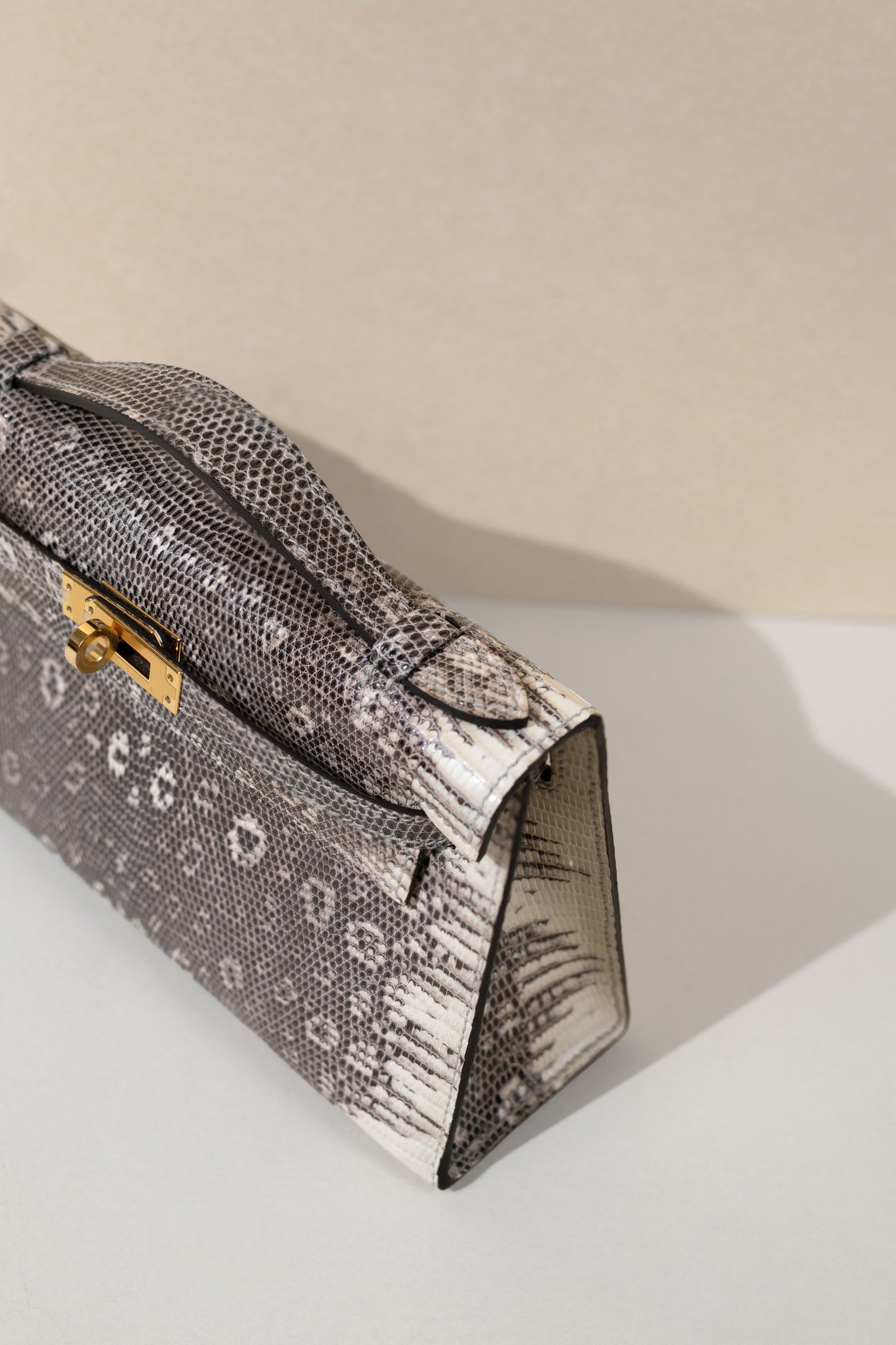 Hermès Kelly Pochette in Ombré Lizard with GHW