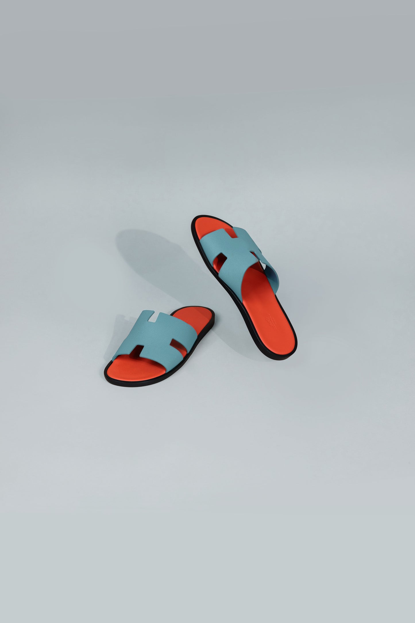 Hermès Izmir Blue/Orange Sandals