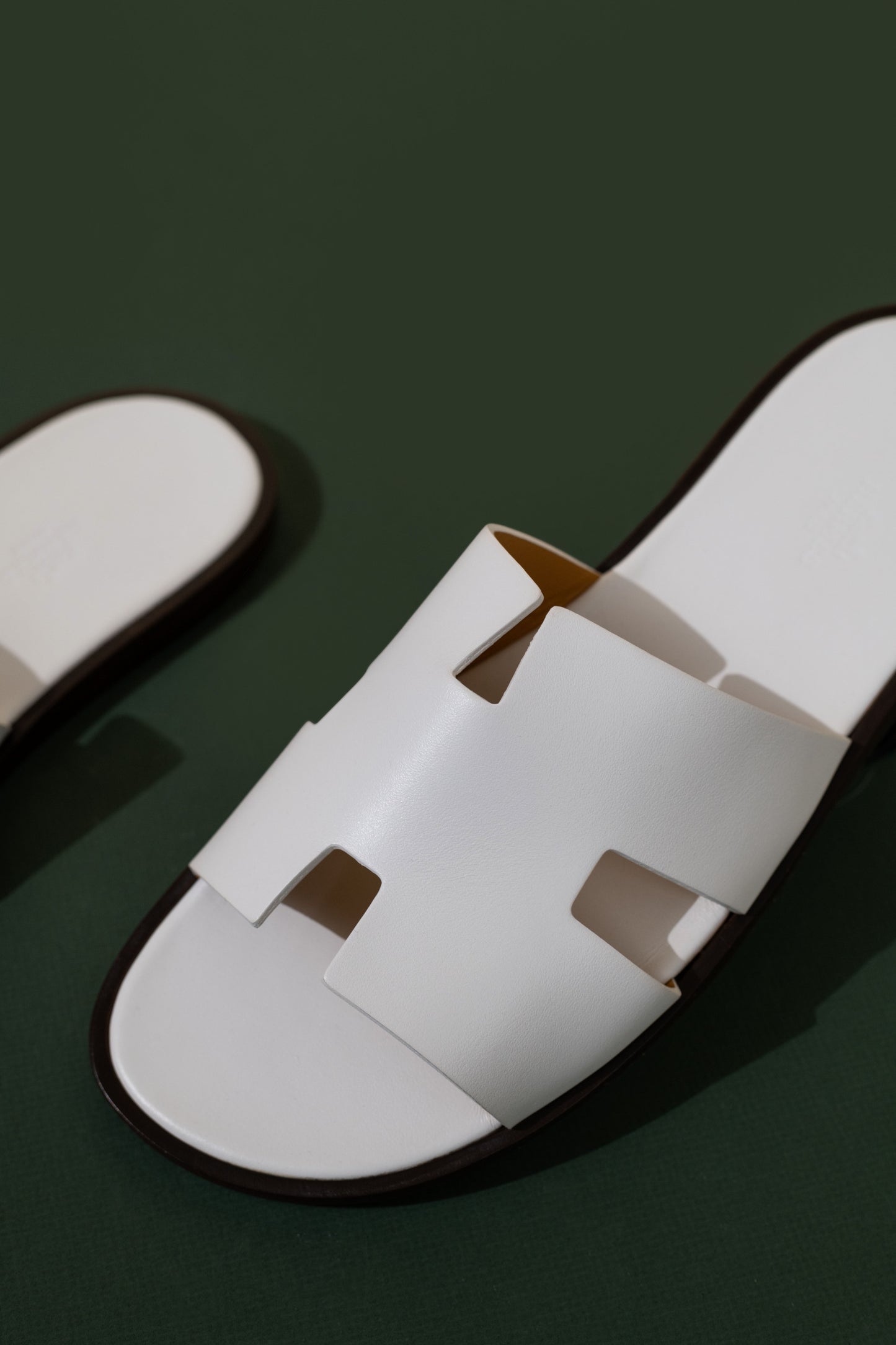 Hermès White Izmir Sandals