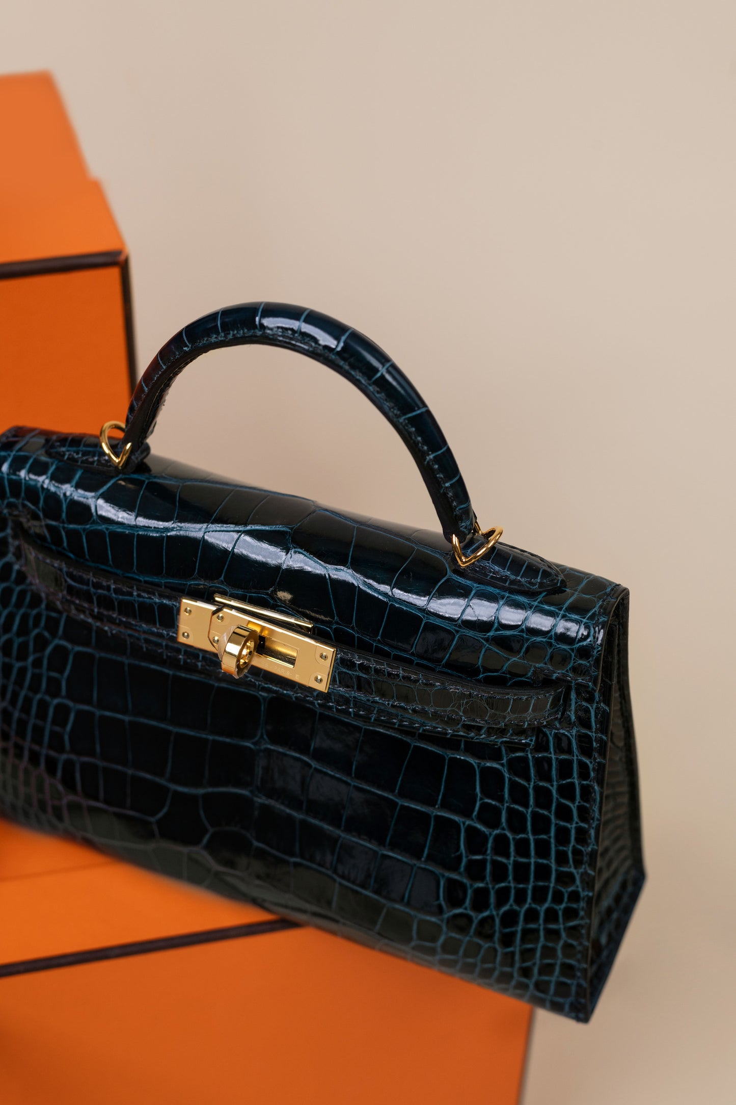 Hermès Kelly 28 & Mini Kelly 20 Shiny Crocodile in Vert Rousseau GHW