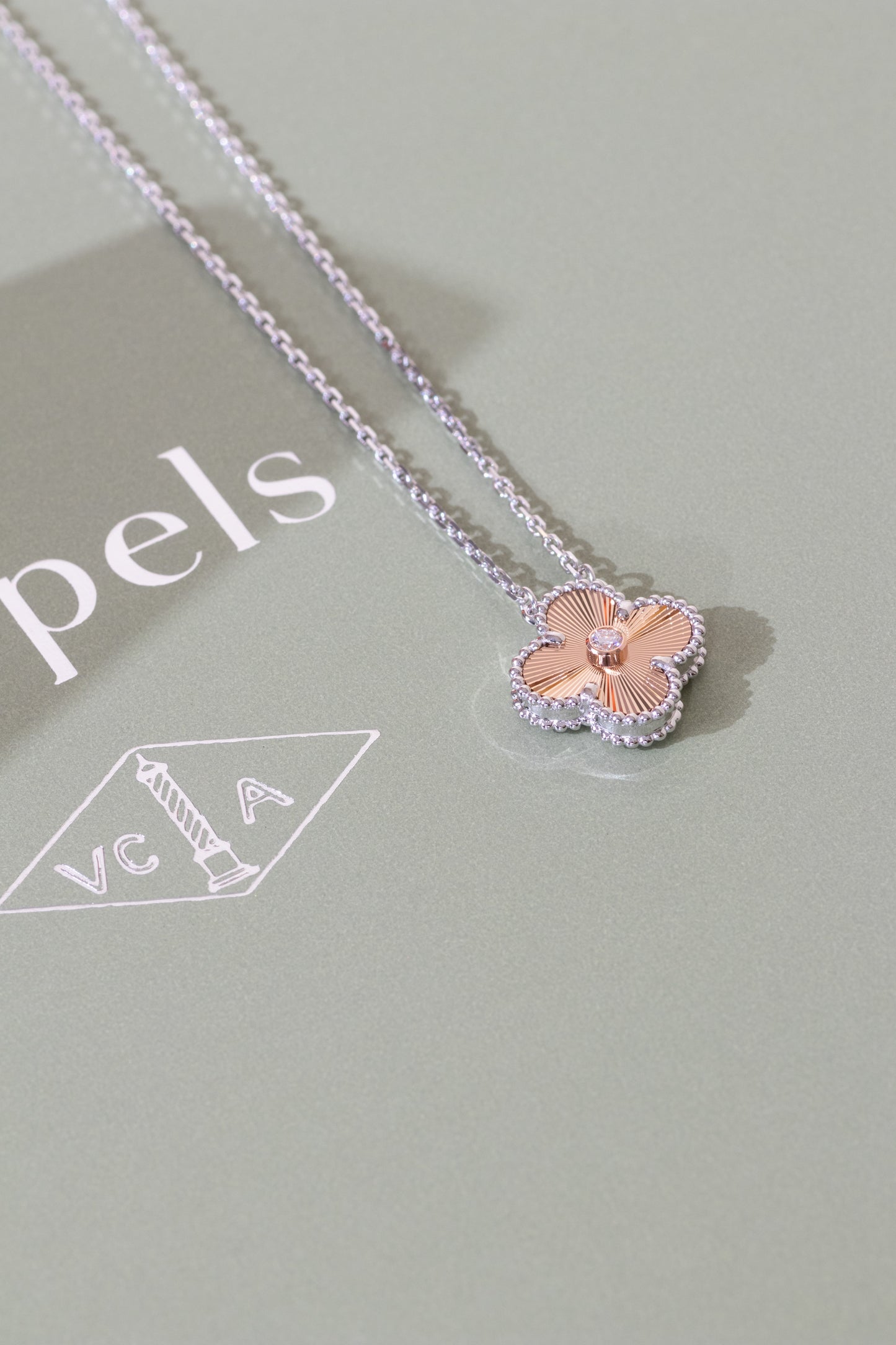 Van Cleef & Arpels 10 Motif Necklace in Yellow Gold/Malachite