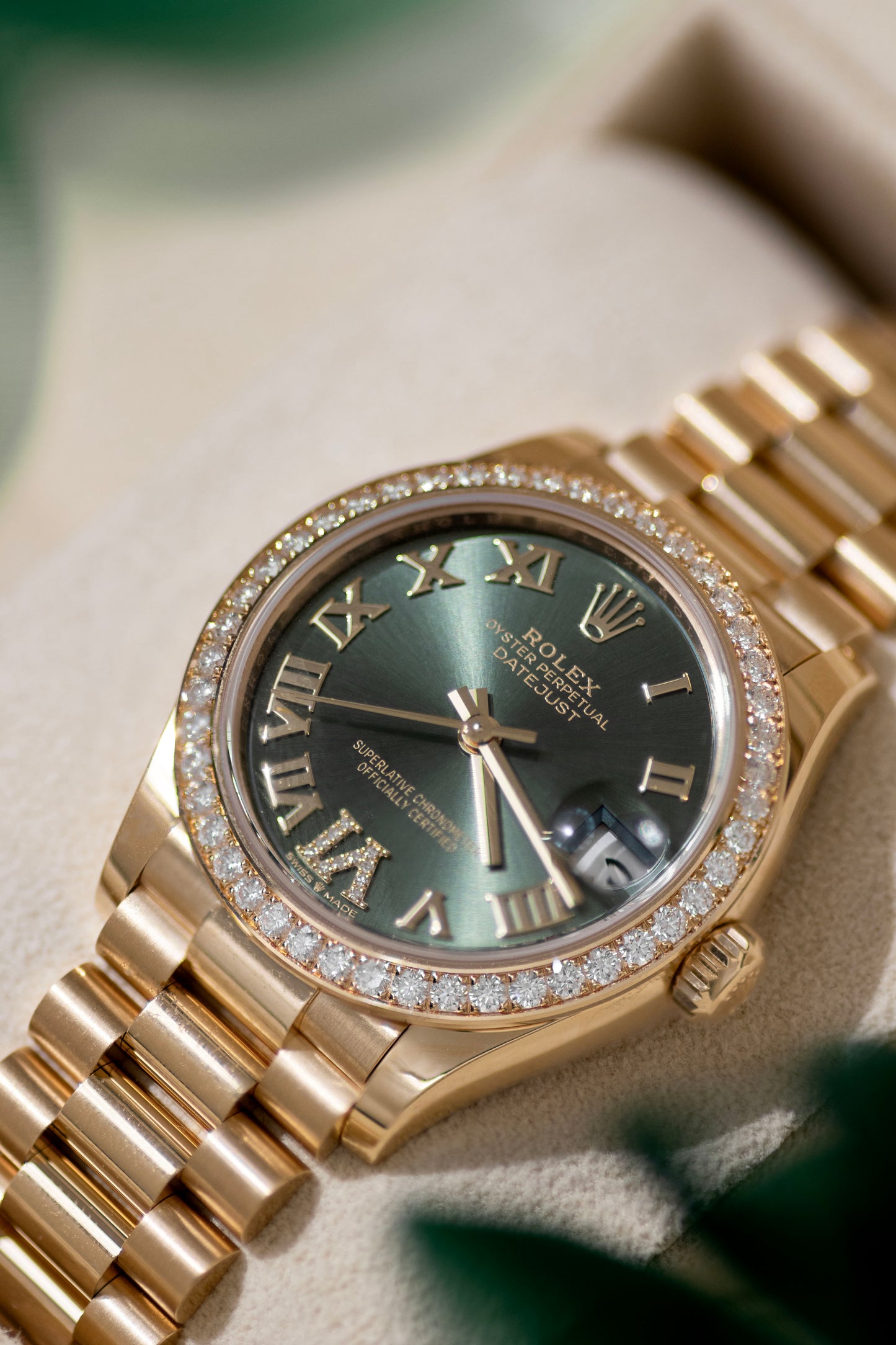 Rolex Oyster Perpetual Datejust 31mm Yellow Gold/Olive Green Diamond Dial