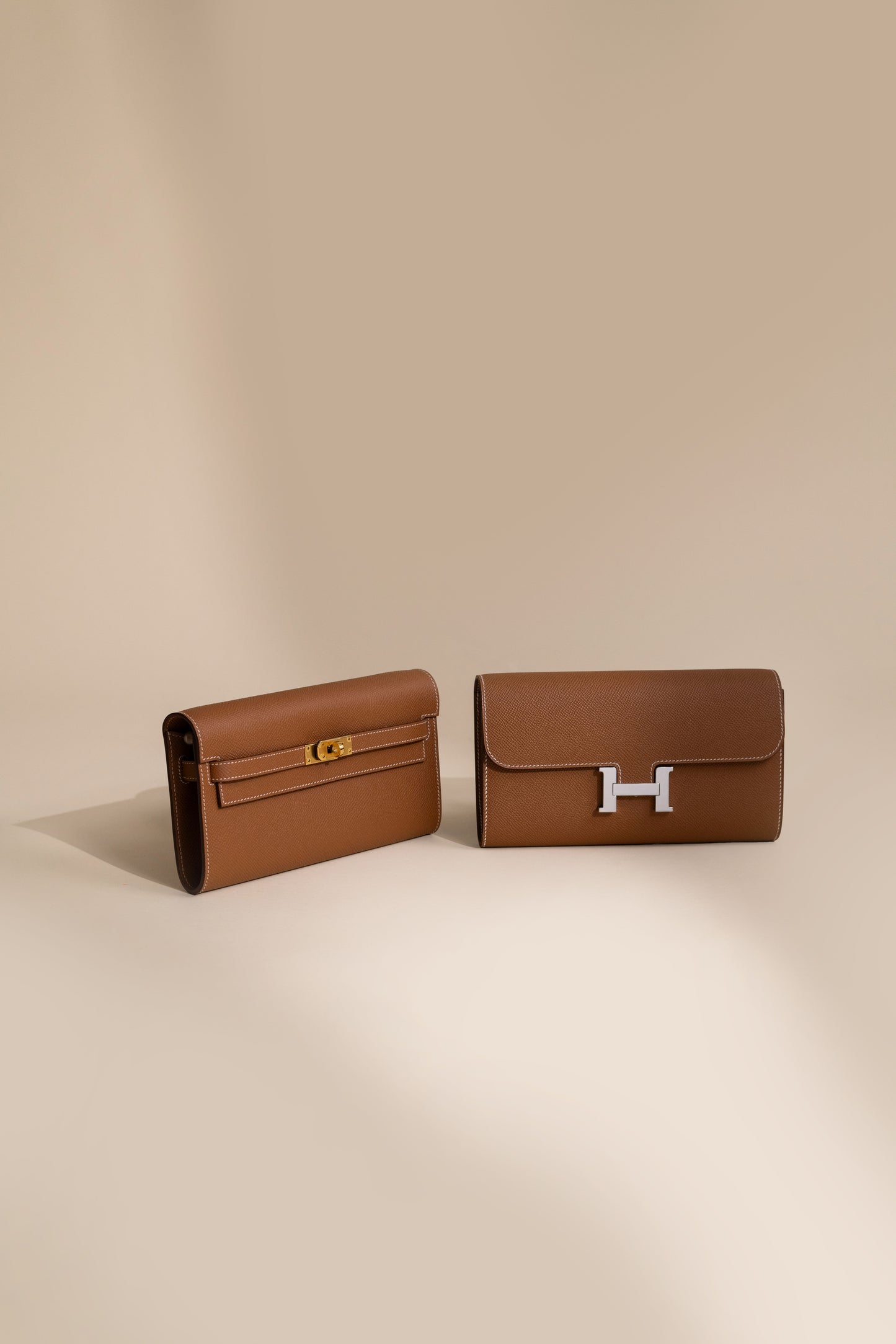 Hermès Kelly Wallet To Go in Gold with GHW