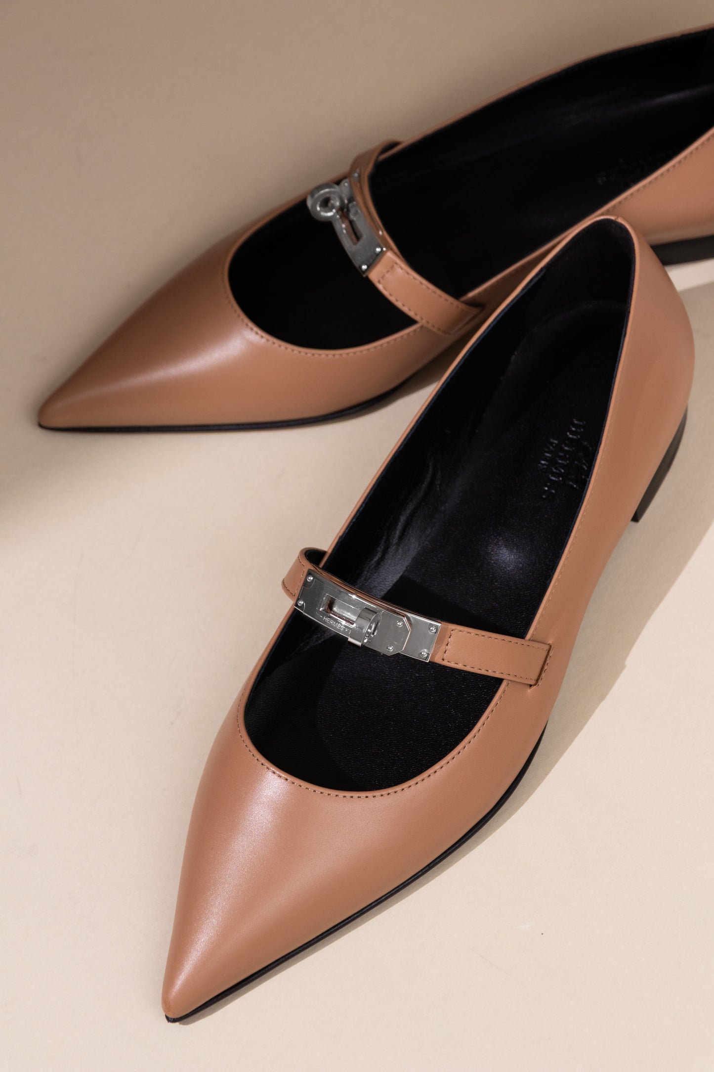 Hermès Kiara 40 Naturel Clair Pumps PHW