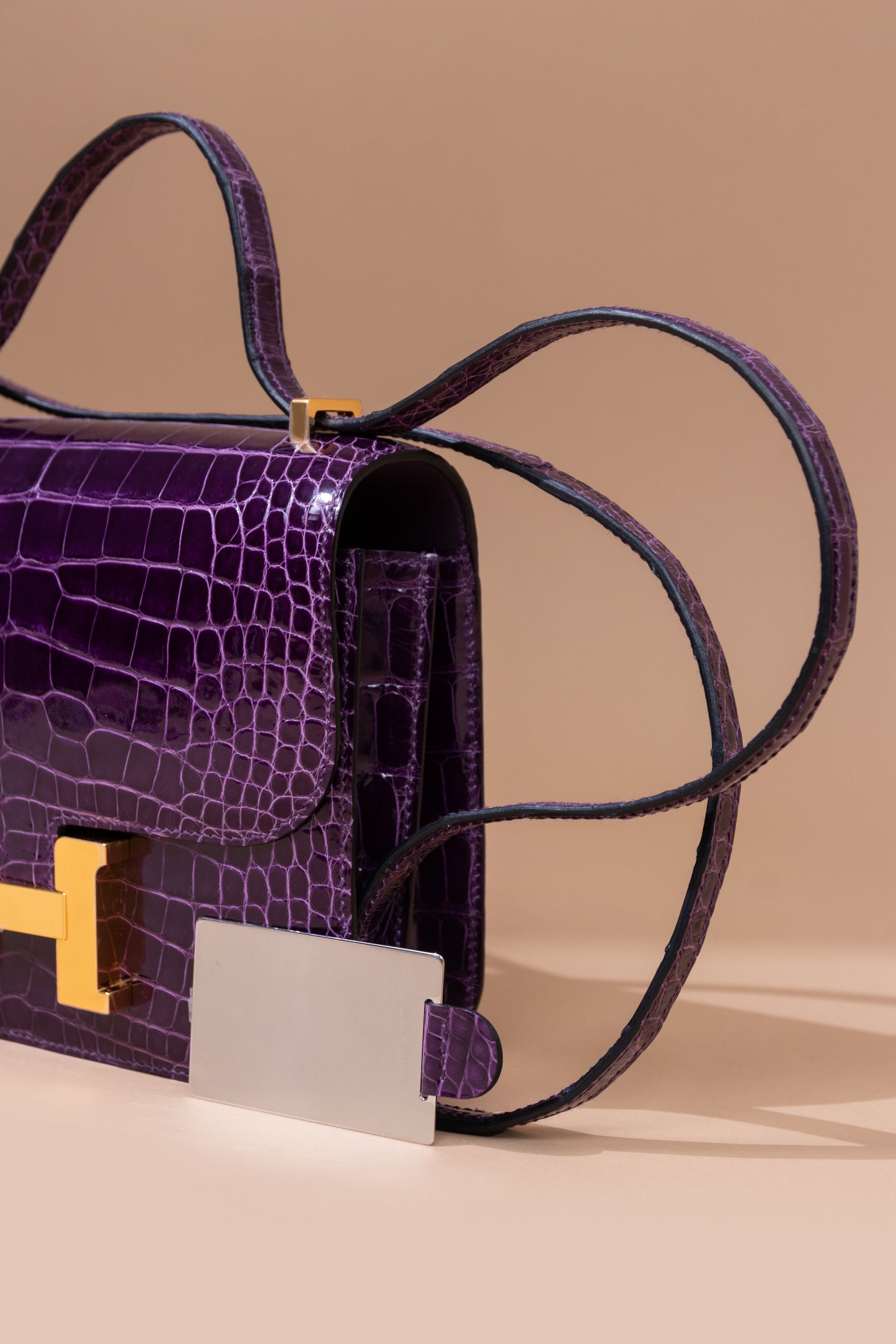Hermès Constance 18 Shiny Alligator Cassis GHW