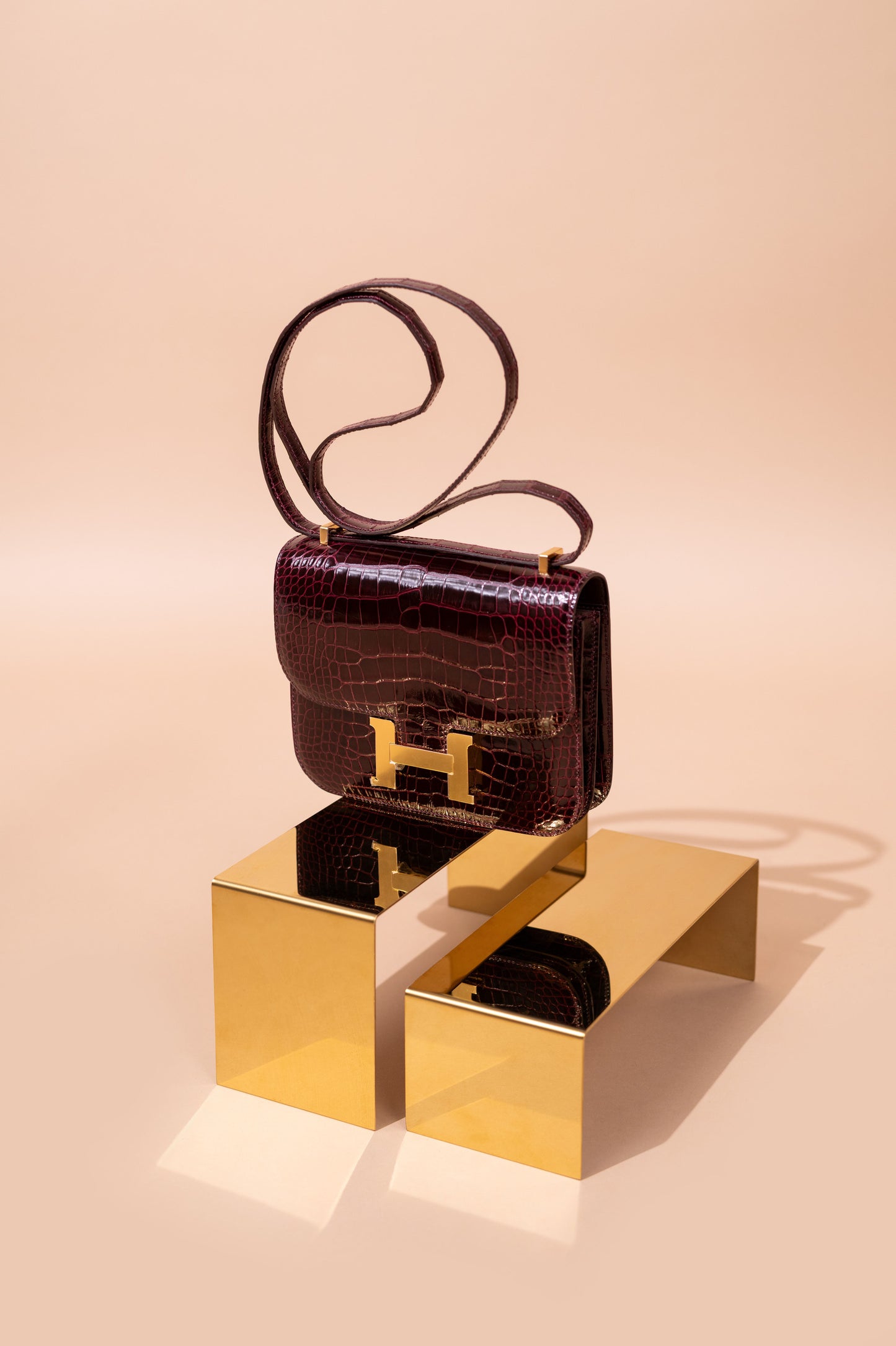 Hermès Mini Constance Shiny Alligator in Bordeaux GHW