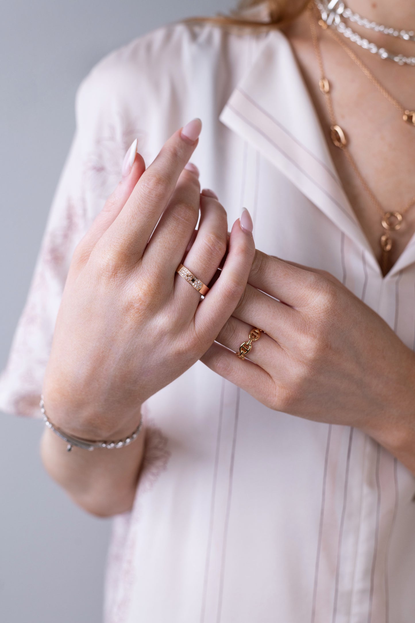 Hermès "Brides de Gala et en Fleurs" Caftan in Rose Pâle
