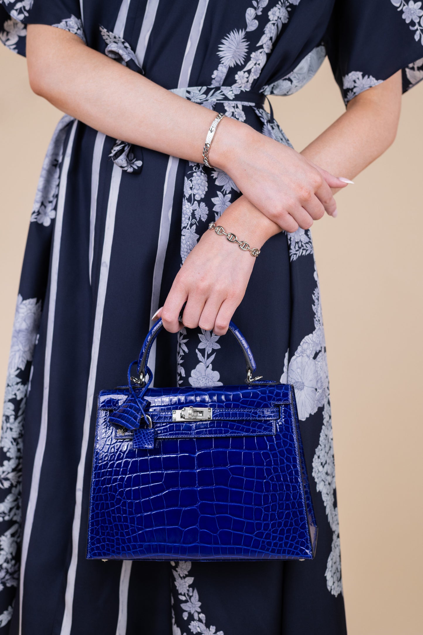 Hermès "Brides de Gala et en Fleurs" Caftan & Kelly 25 Shiny Alligator Blue Electrique PHW