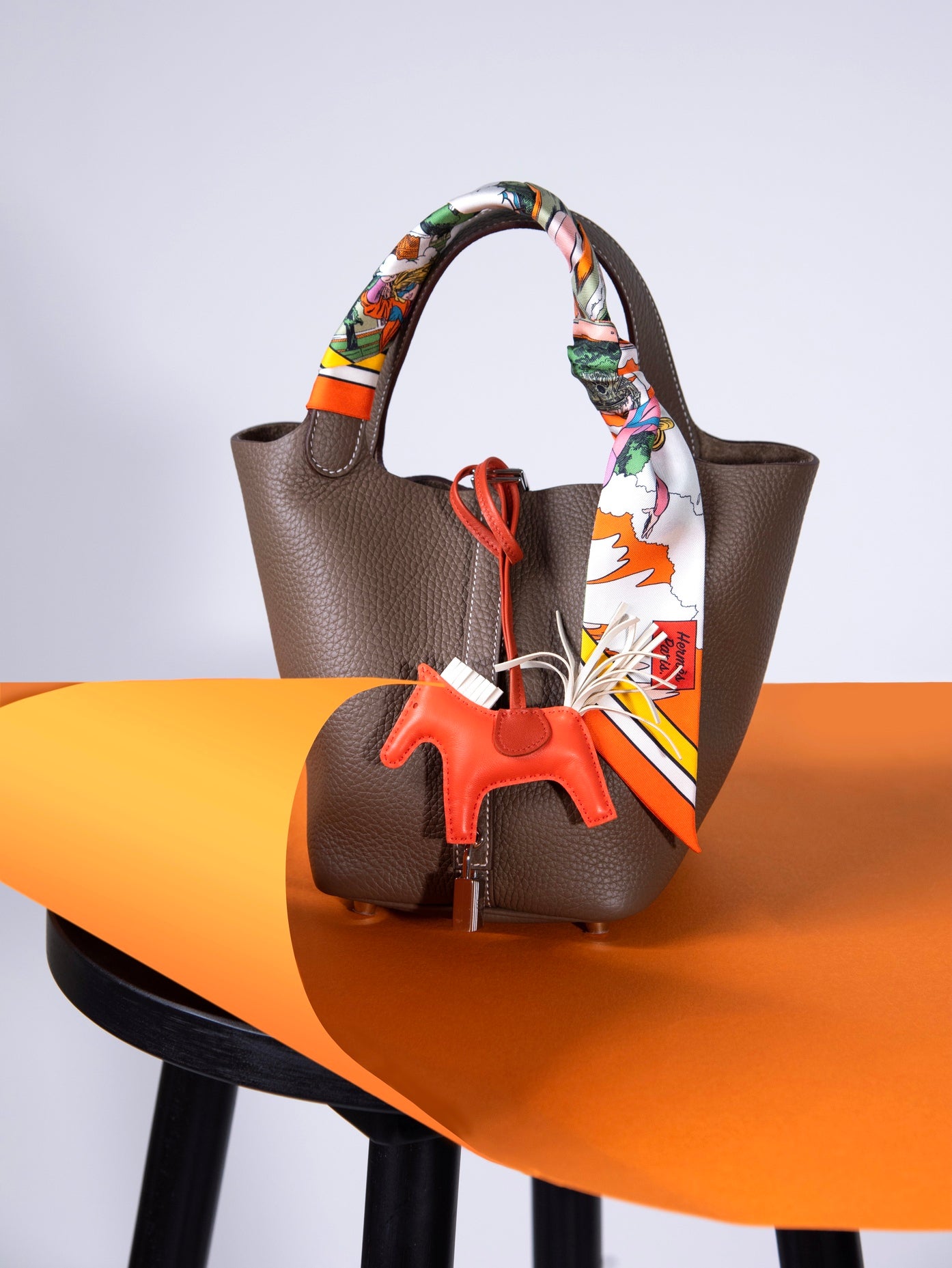 Hermès Picotin 18 in Etoupe PHW with Twilly