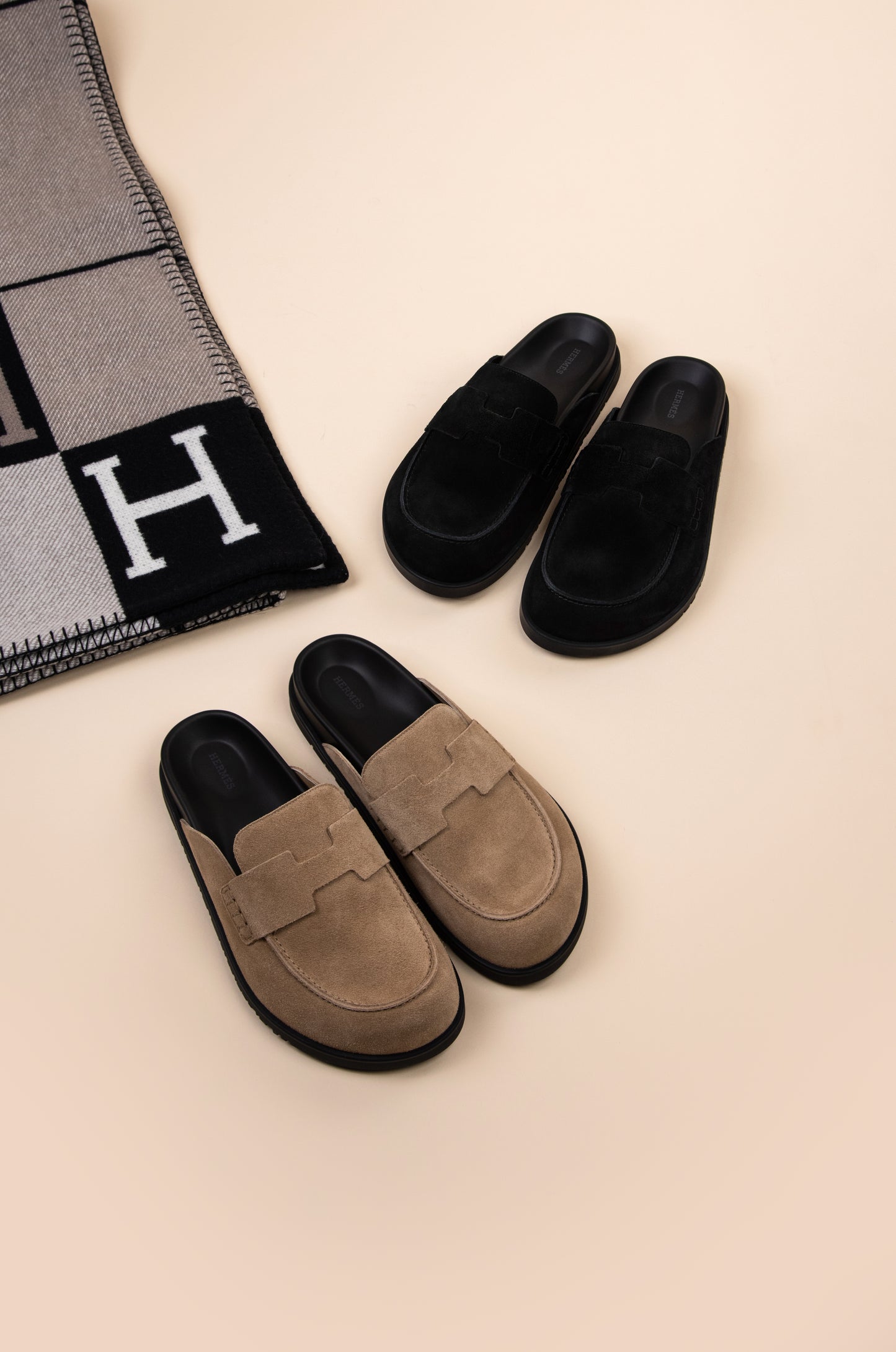 Hermès Go Mule Velvet in Black & Beige