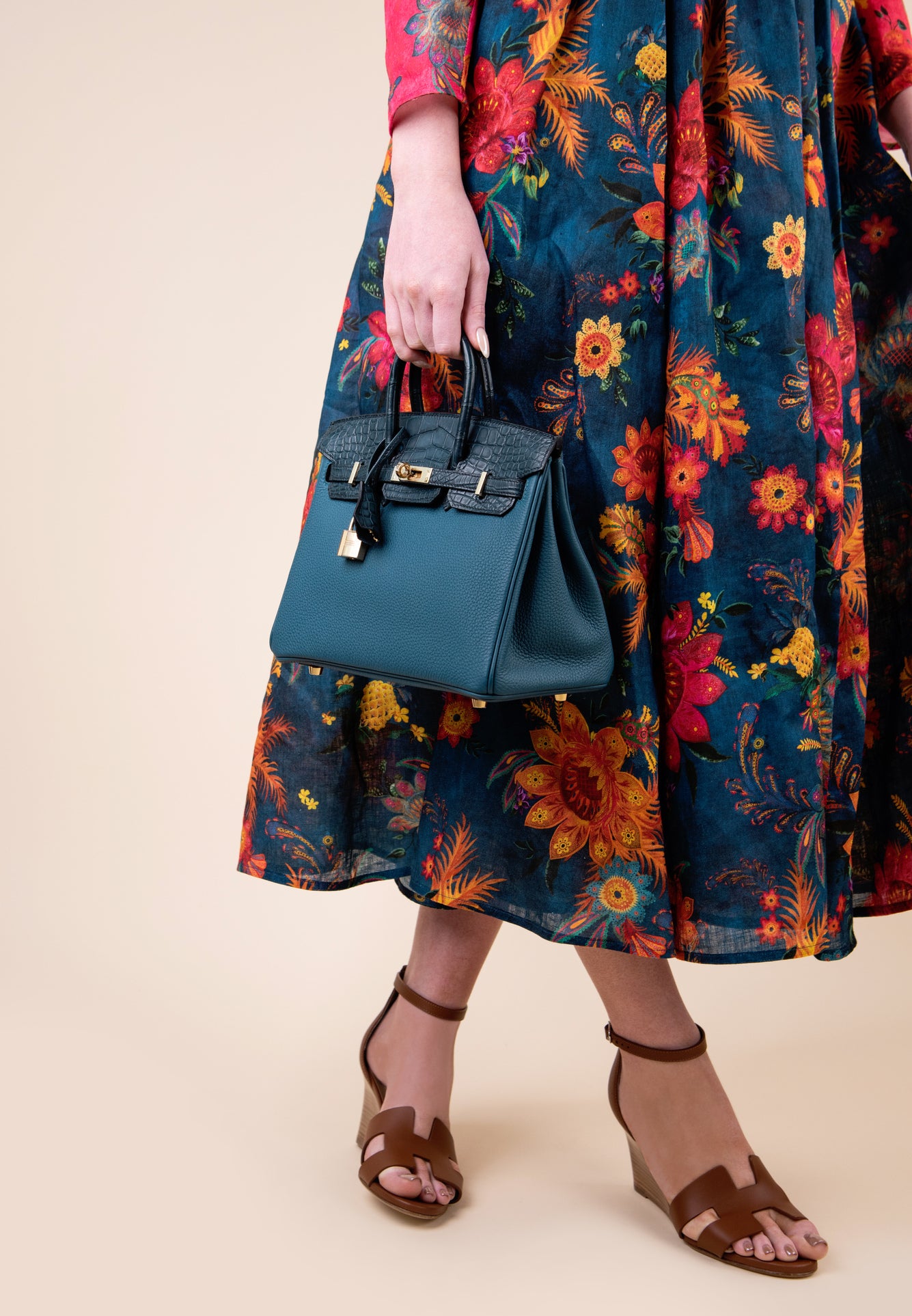 Hermès Birkin 25 Touch Matte Alligator في Vert Bosphore / Vert Rousseau PBHW