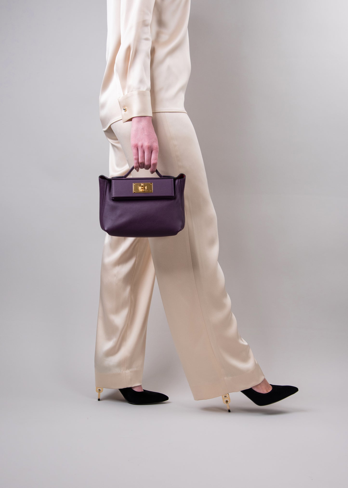 Hermès 24/24 in Cassis GHW