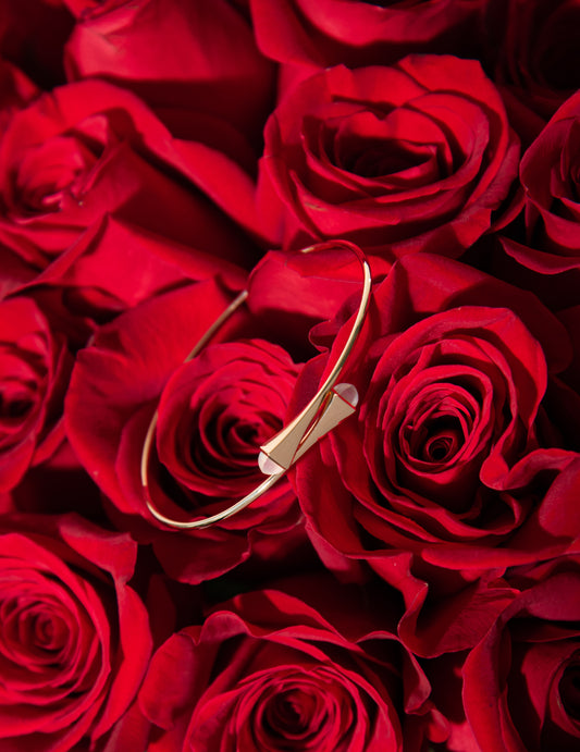 Marli Cleo Wire Bracelet Rose Gold & Moon Stone Stone