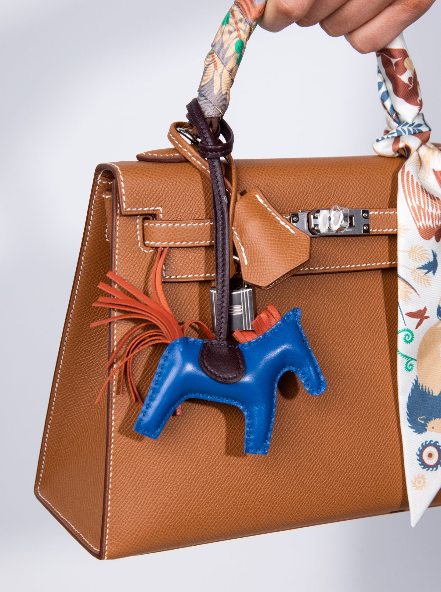Hermès - Kelly Epsom Sellier Gold PHW with Charm & Twilly