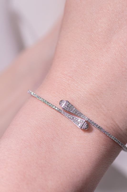 أساور مارلي وايت كليو الماسية بالكامل