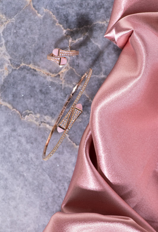 سوار وخاتم مارلي النحيف من الألماس والأوبال الوردي