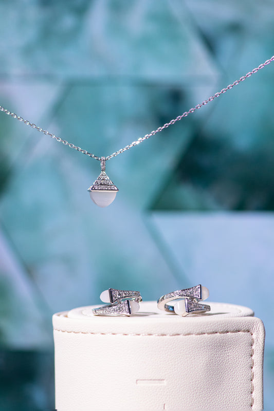 Marli Cleo Rev Midi White Gold Moon Stone Necklace