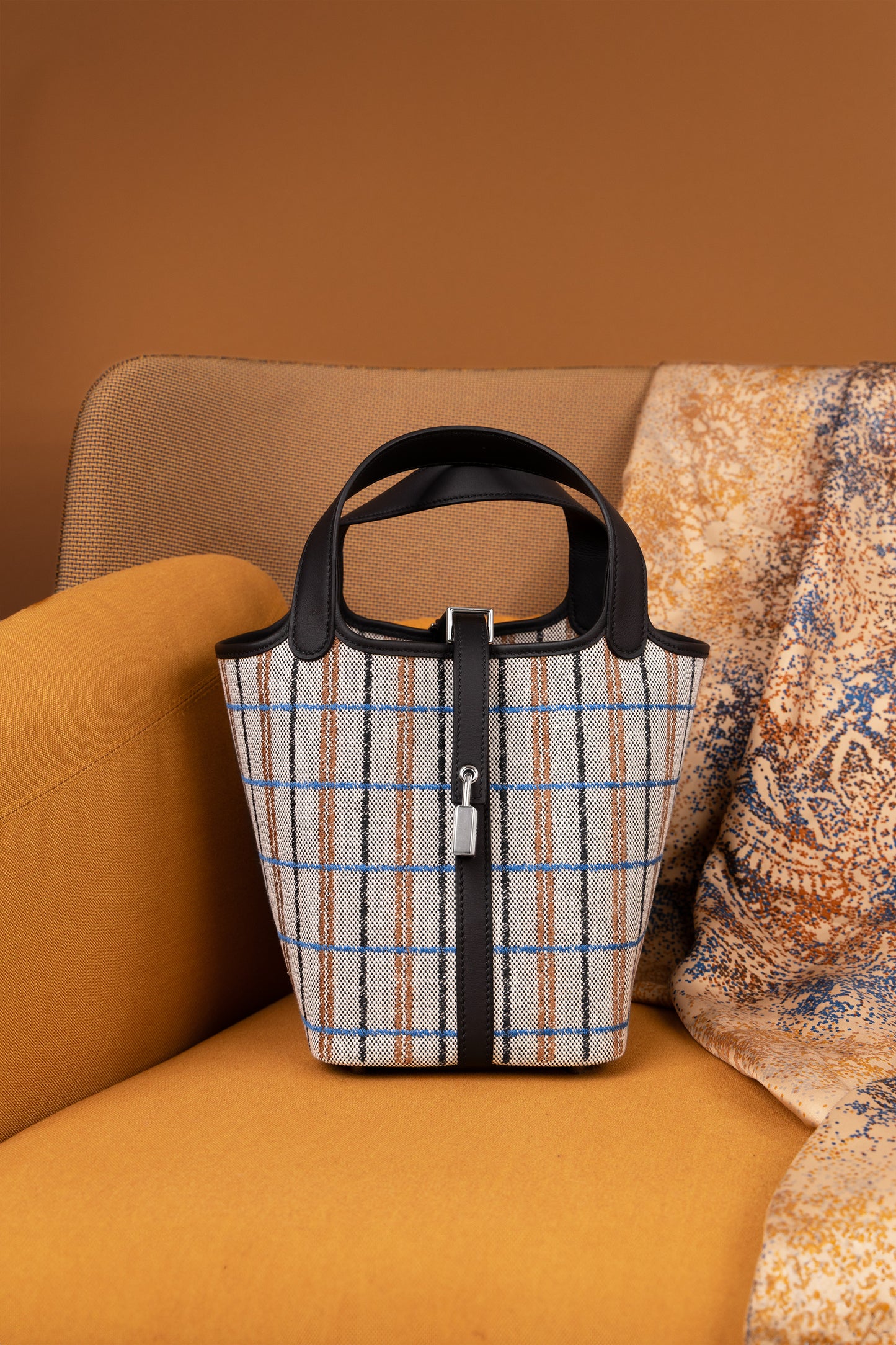 Hermès Limited Edition Picotin 18 Écru/Noir/Fauve/Bleu Zanzibar PHW