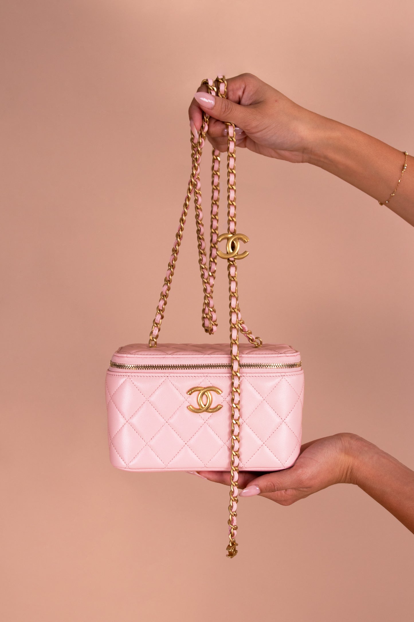 Chanel Vanity Case with Chain in Light Pink