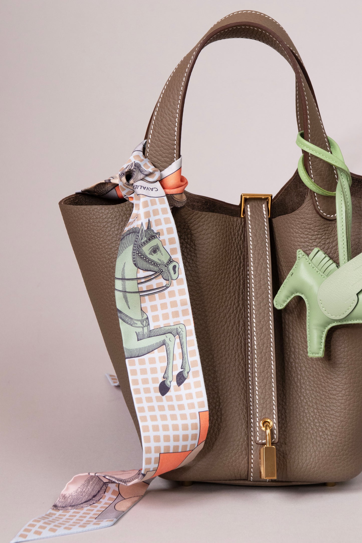 Hermès Picotin 18 Etoupe GHW