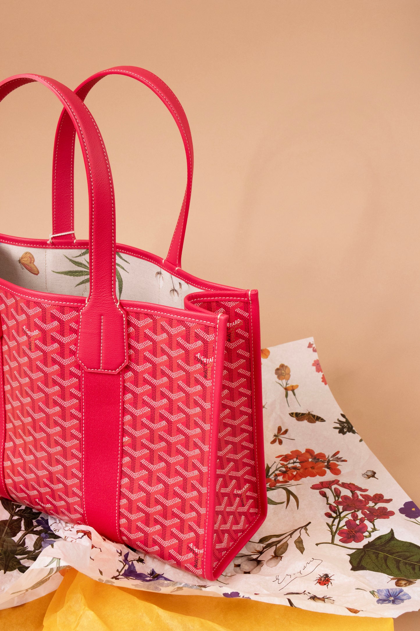 Goyard Villette Tote Bag PM in Fuchsia