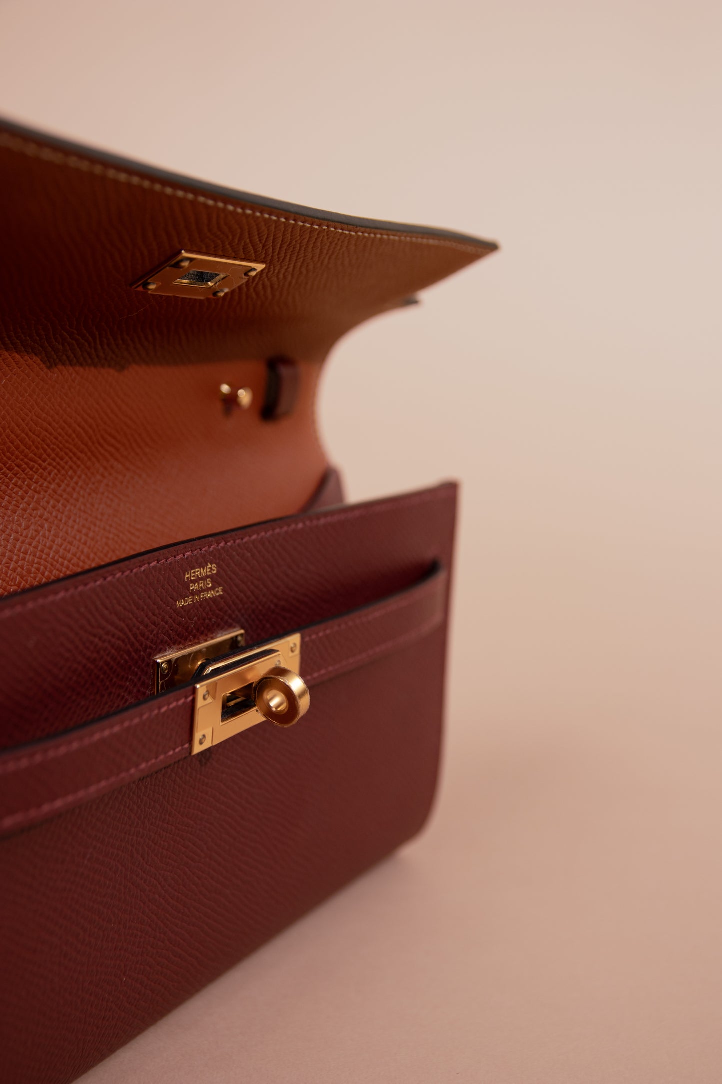 Hermès Kelly To Go Epsom Wallet in Rouge H GHW