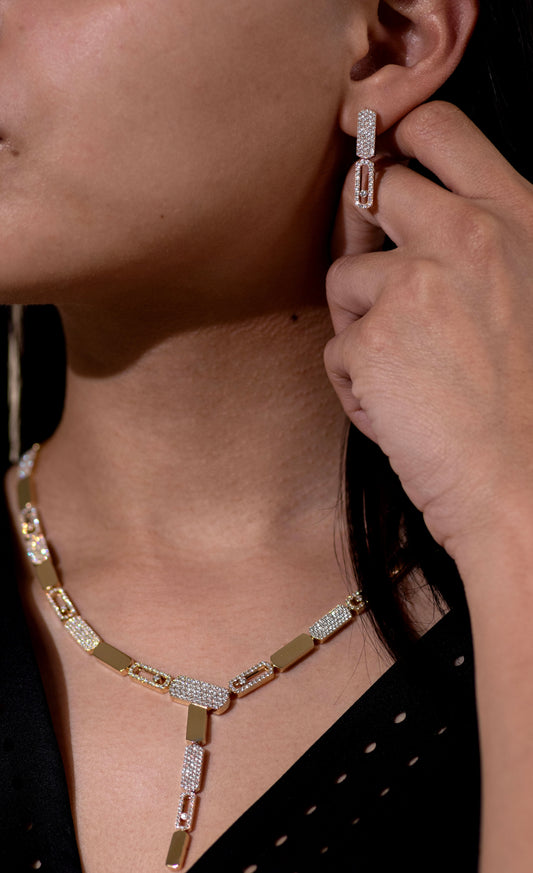 عقد وأقراط من ميسيكا إمبريال موف إس إم تاي من الذهب الأصفر والألماس