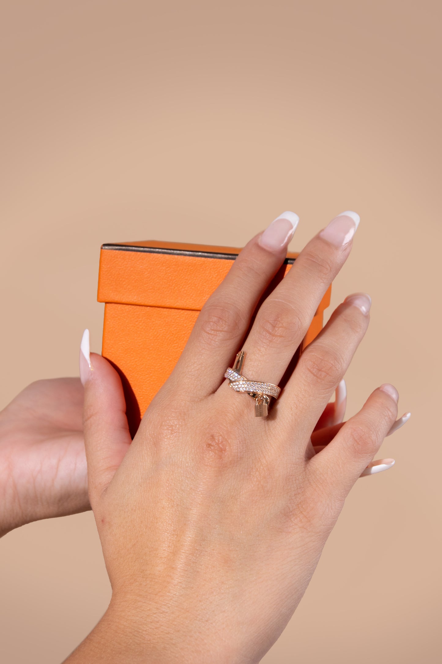 Hermès Kelly Gavroche Rose Gold Diamond Ring