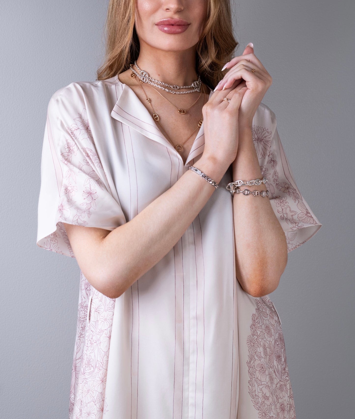 Hermès "Brides de Gala et en Fleurs" Caftan in Rose Pâle