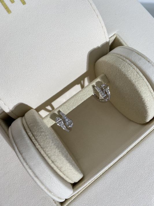 أقراط مارلي من الذهب الأبيض